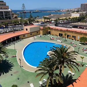 Newly Renovated Vistas Muelle De Los Cristianos Pier View Free Wifi Apartamento